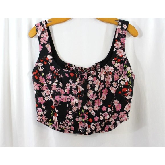 NWT Wayf Womens Black Floral Sleeveless Button Front Crop Top L - Picture 1 of 4